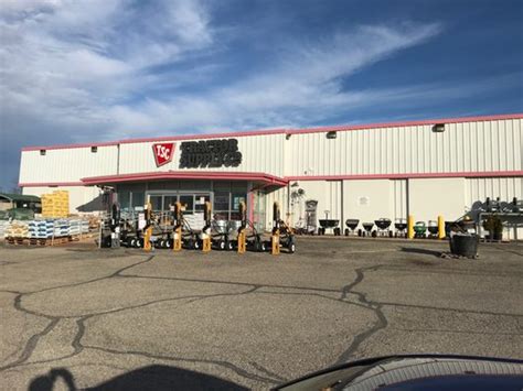 tractor supply in st joseph mo